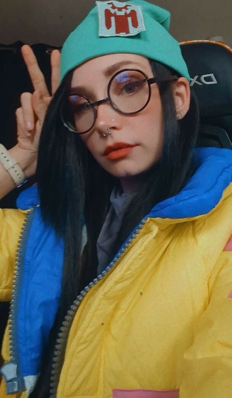 Kamicakes Asmr nude pornstar image