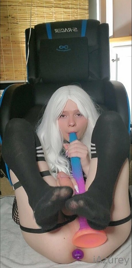 iazurey pornstar naked photo