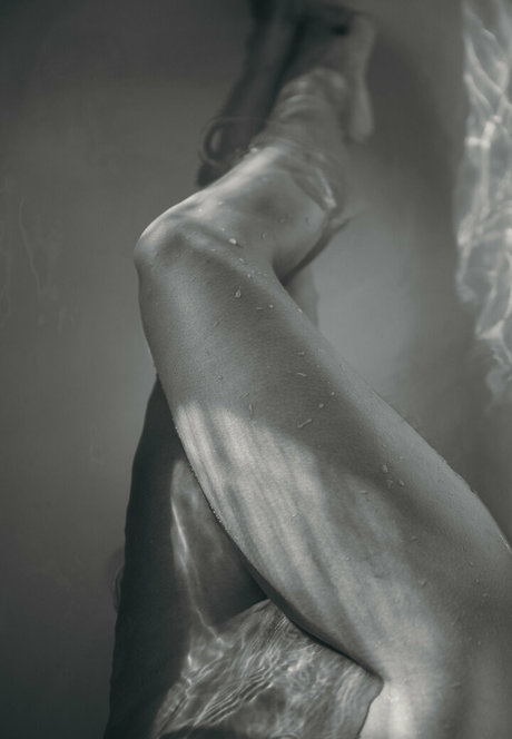 thiskindasnow model top photos