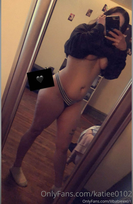 katiee0102 exclusive pornstar img