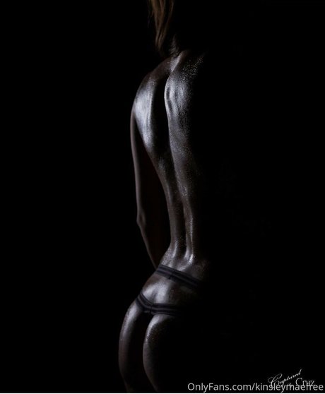 kinsleymaefree pornographic actress img