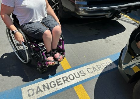 theparatara model exclusive pictures