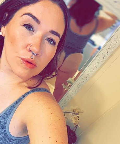 Michele Moon hot star pictures