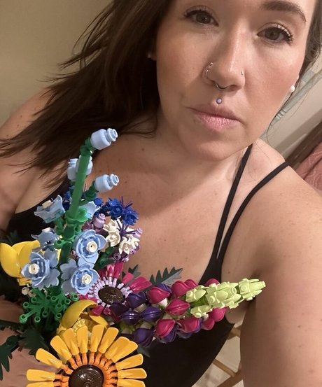 Michele Moon beautiful star pics