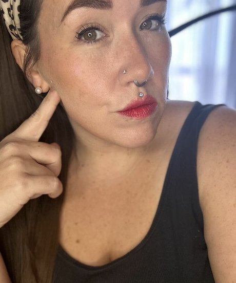 Michele Moon hd star photos