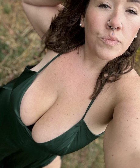 Michele Moon star sexy images