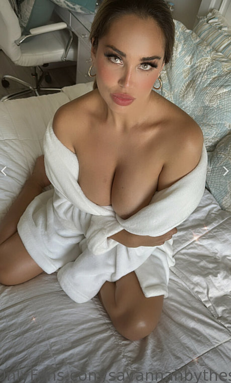 Savannah Jerson model erotic picture