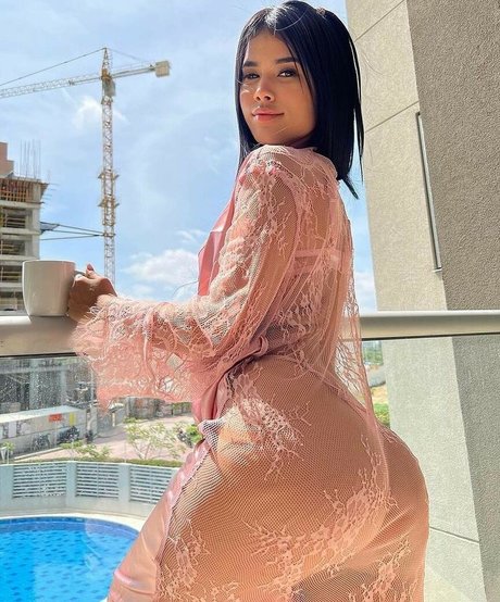 Michelle Rabbit star hot images