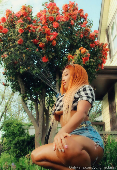 yungmedusa7 star hd pics