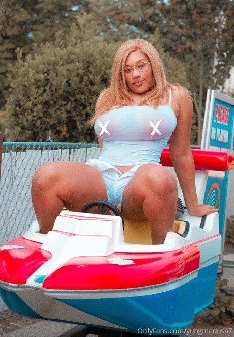 yungmedusa7 model art pictures