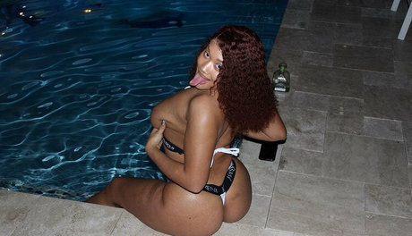 yungmedusa7 exclusive pornstar images