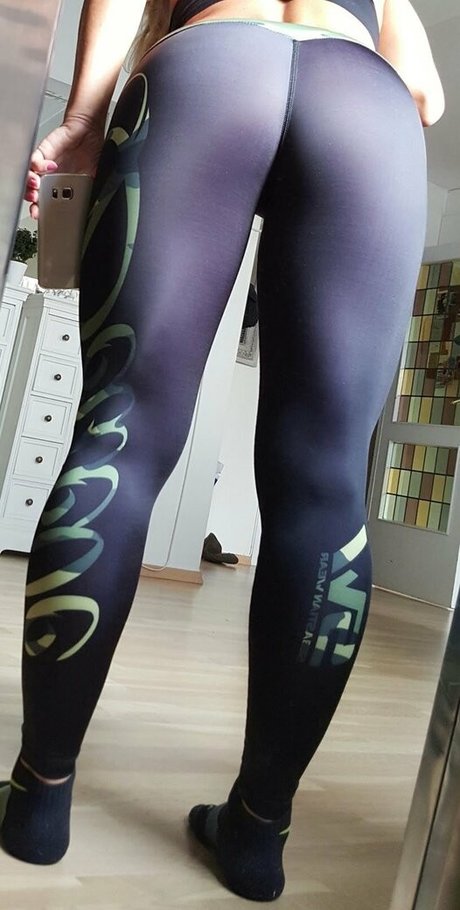 miss stocking model pretty photo