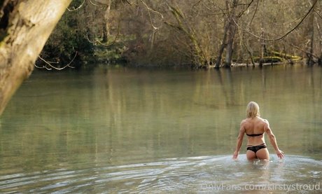 musclegirl31 model nude archive