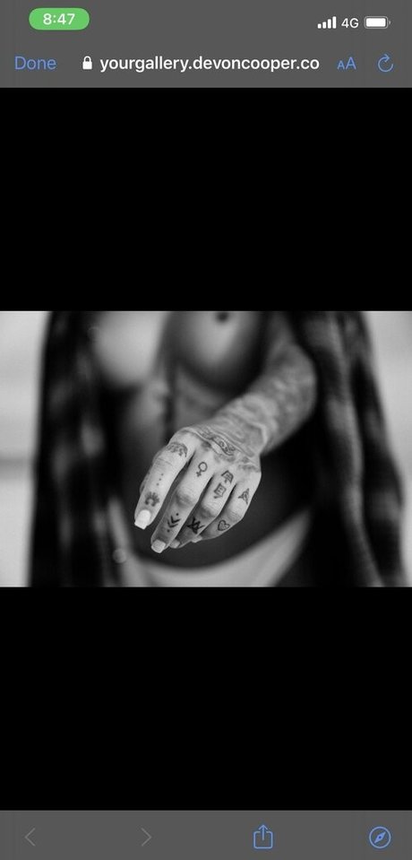 kkrystal galtry pornographic model photos