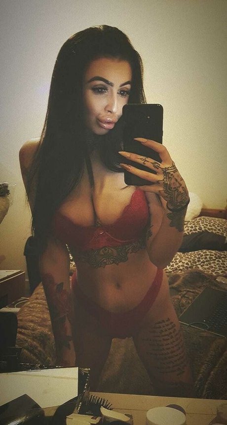 Hollie Stafford art model image