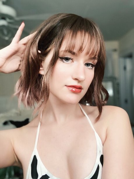 HazelFig star nude photos