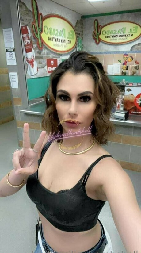 lilybrazilianbombshell nudes actress pic