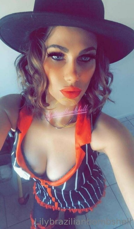 lilybrazilianbombshell hot model image