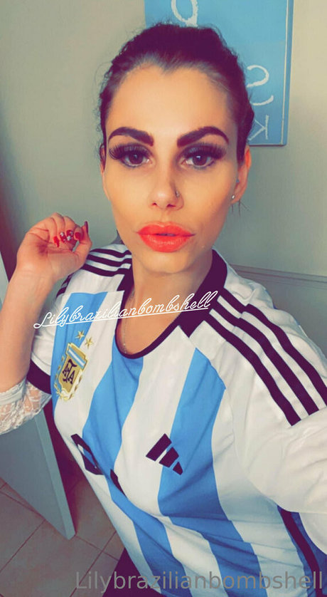 lilybrazilianbombshell nice actress pictures