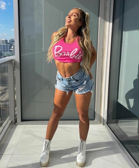 Andrea Paola Carmona high quality model gallery