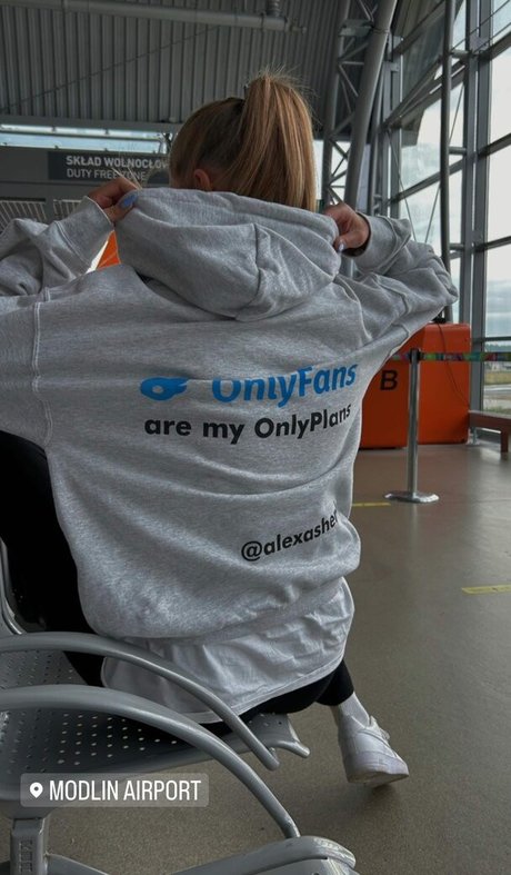 alexashenka naked model img