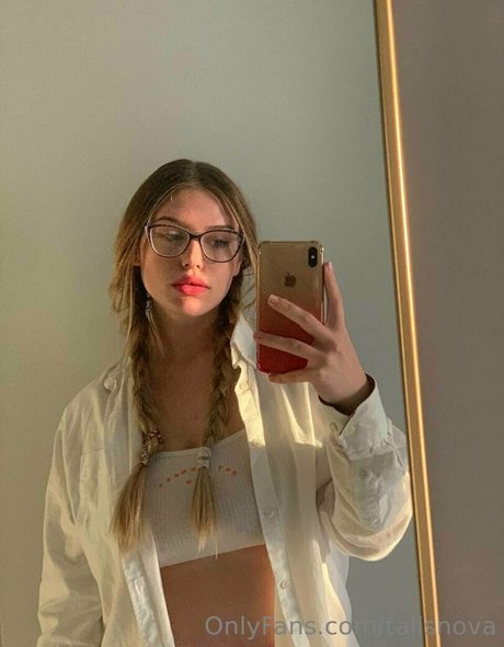 blonde small tits onlyfans free nude gallery