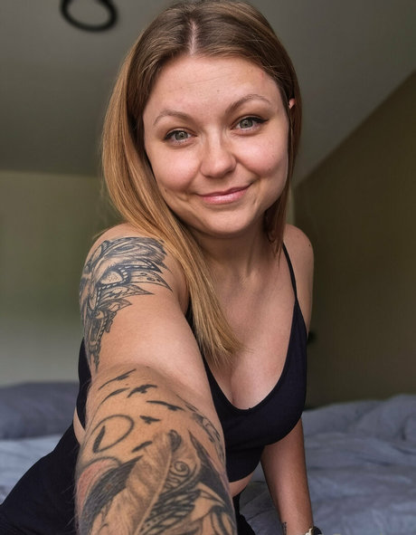 snackxy xxx actress images