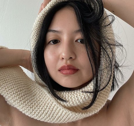 Michaela Zee pretty actress pic