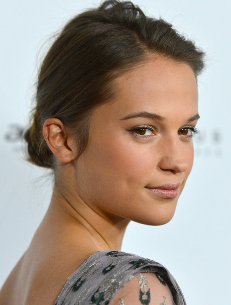 Alicia Vikander naked model pictures