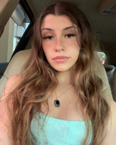 female popular onlyfans exclusive archive