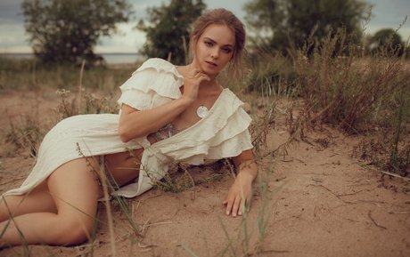 ineedmary star top pic