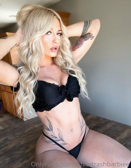 Whitetrashbarbiee top actress photo