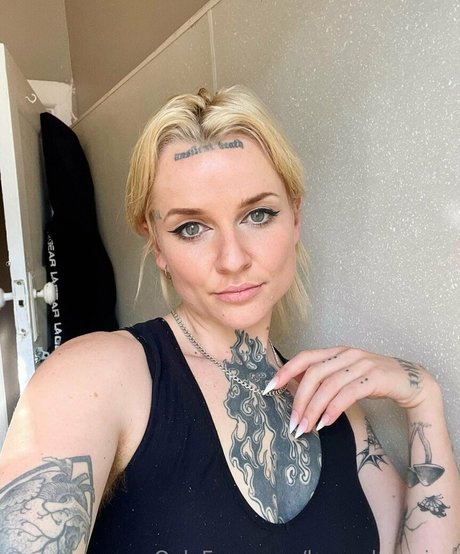 lavenderquinn adult star pictures