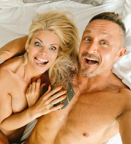 Lizzy Licious perfect model photos