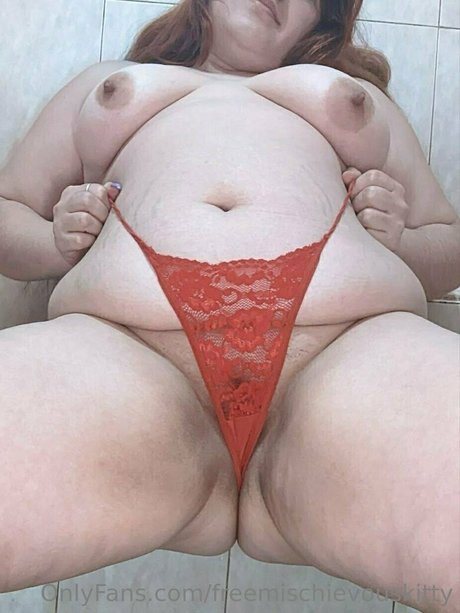 freemischievouskitty model porn image