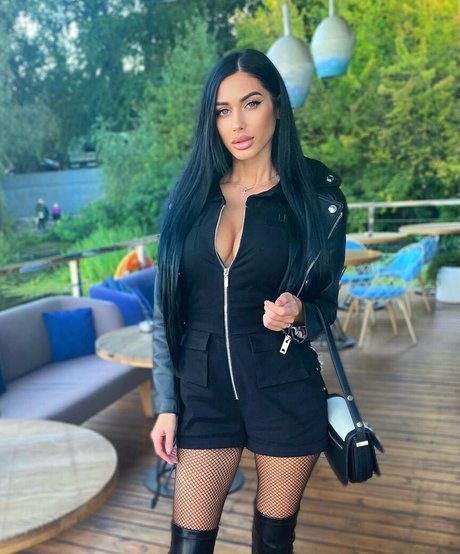 your sweet mari top star picture