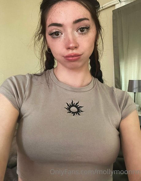 Mollymoonnn star nudes archive