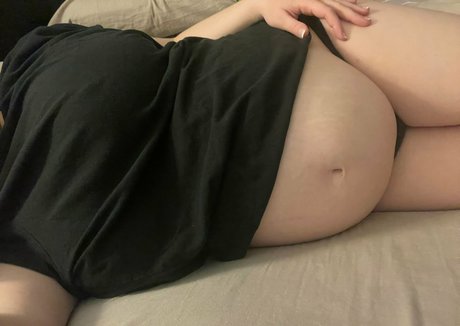 charlotte winters beautiful star photo