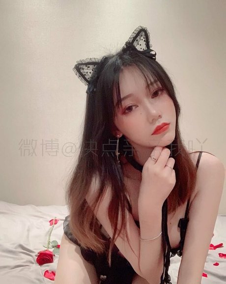 Qinqinwoya star sex gallery