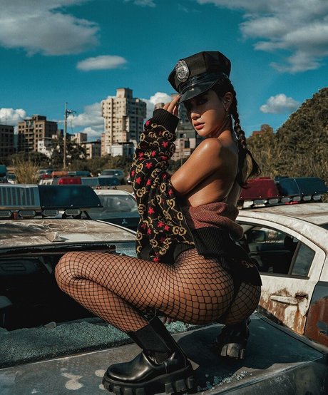 Lara Fan beautiful star photos