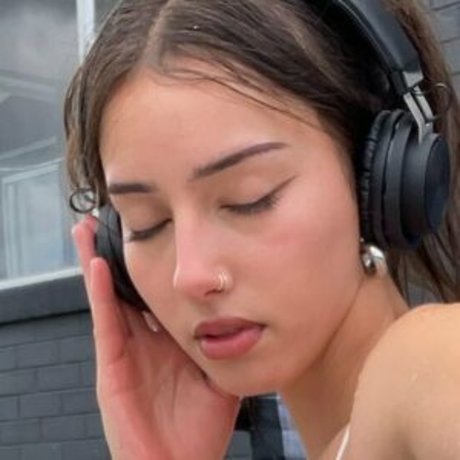 Prettyb0ishit star hot picture