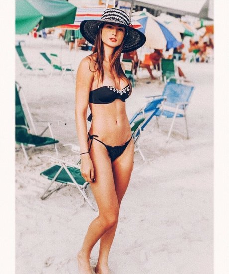 Maria Julia Vieira art actress images