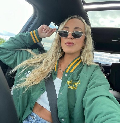 Carley Sanfilippo pretty model pictures