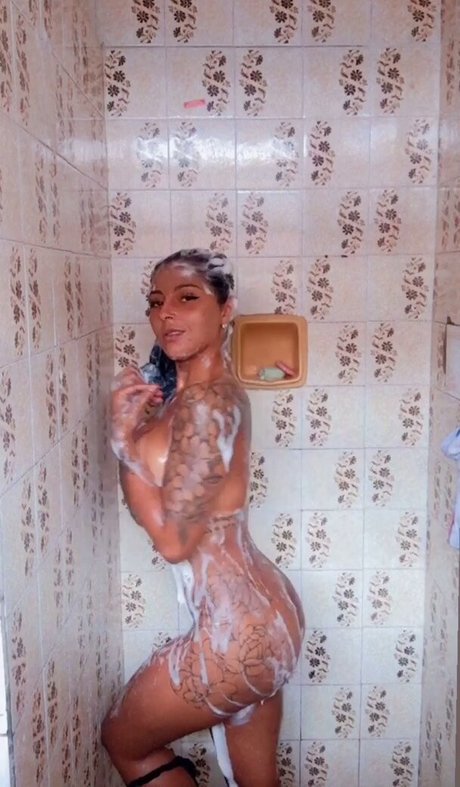 DJ Moana hot actress img