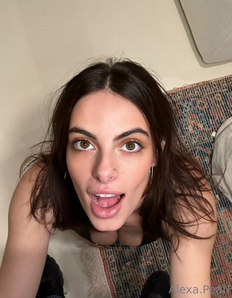 alexapearl pornstar top image
