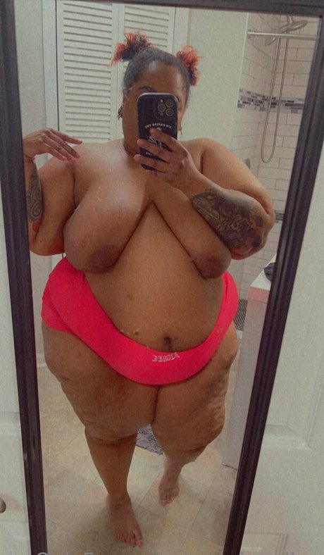 growingellex star naked picture