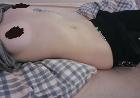 milkycazzie pornstar nude img