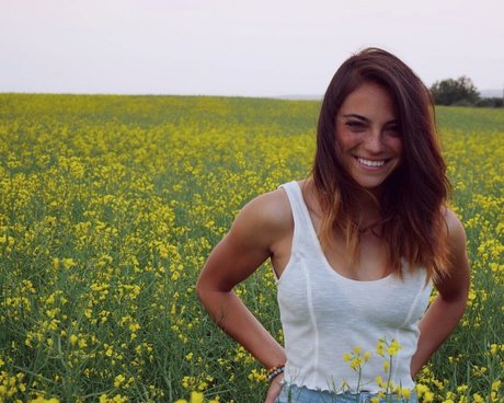 Brigit Sinaga star high quality photo