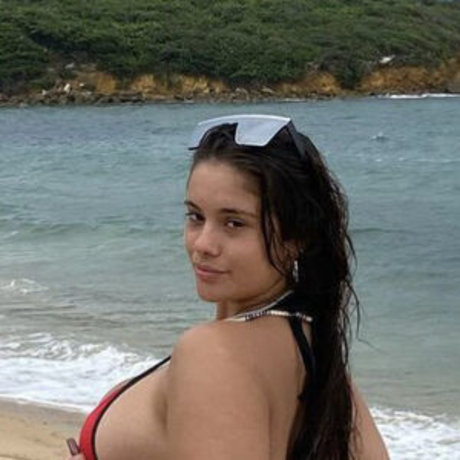 Jennieftb beautiful actress images