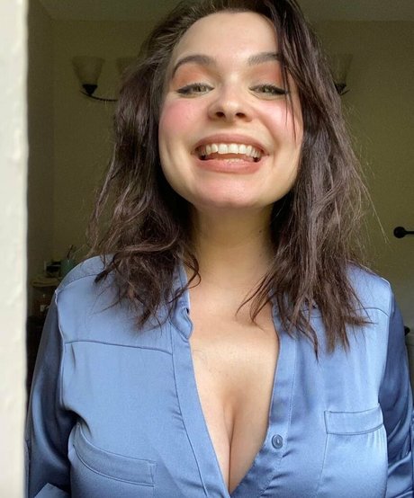 JuliaThongg pretty pornstar galleries